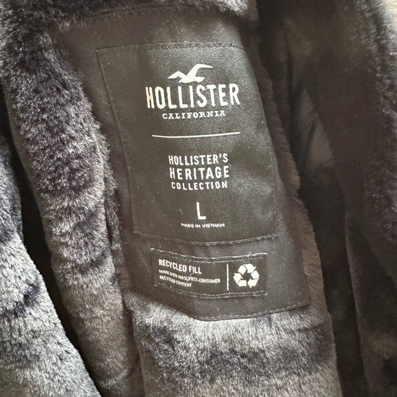 Hollister faux fur lined winter coat - Picture 8 of 8